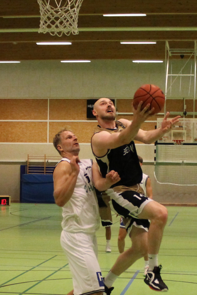 Dilaver Berber Trainer Bremerhaven United(3)